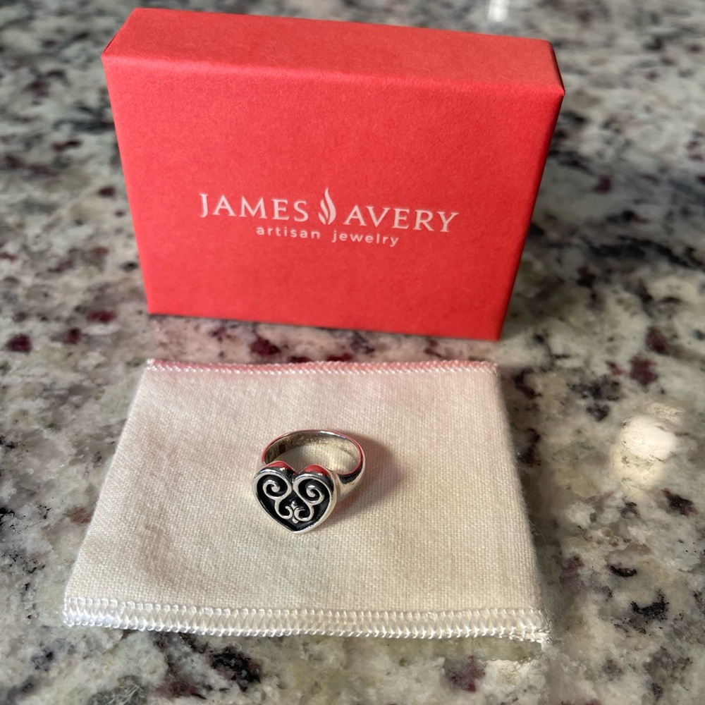 James Avery Retired French Heart Ring